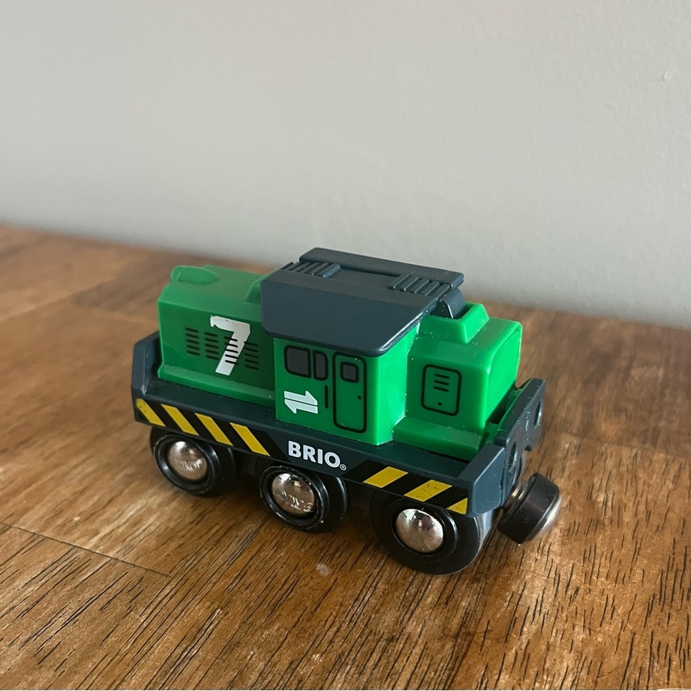 Brio Freight Battery Train Engine (Green)